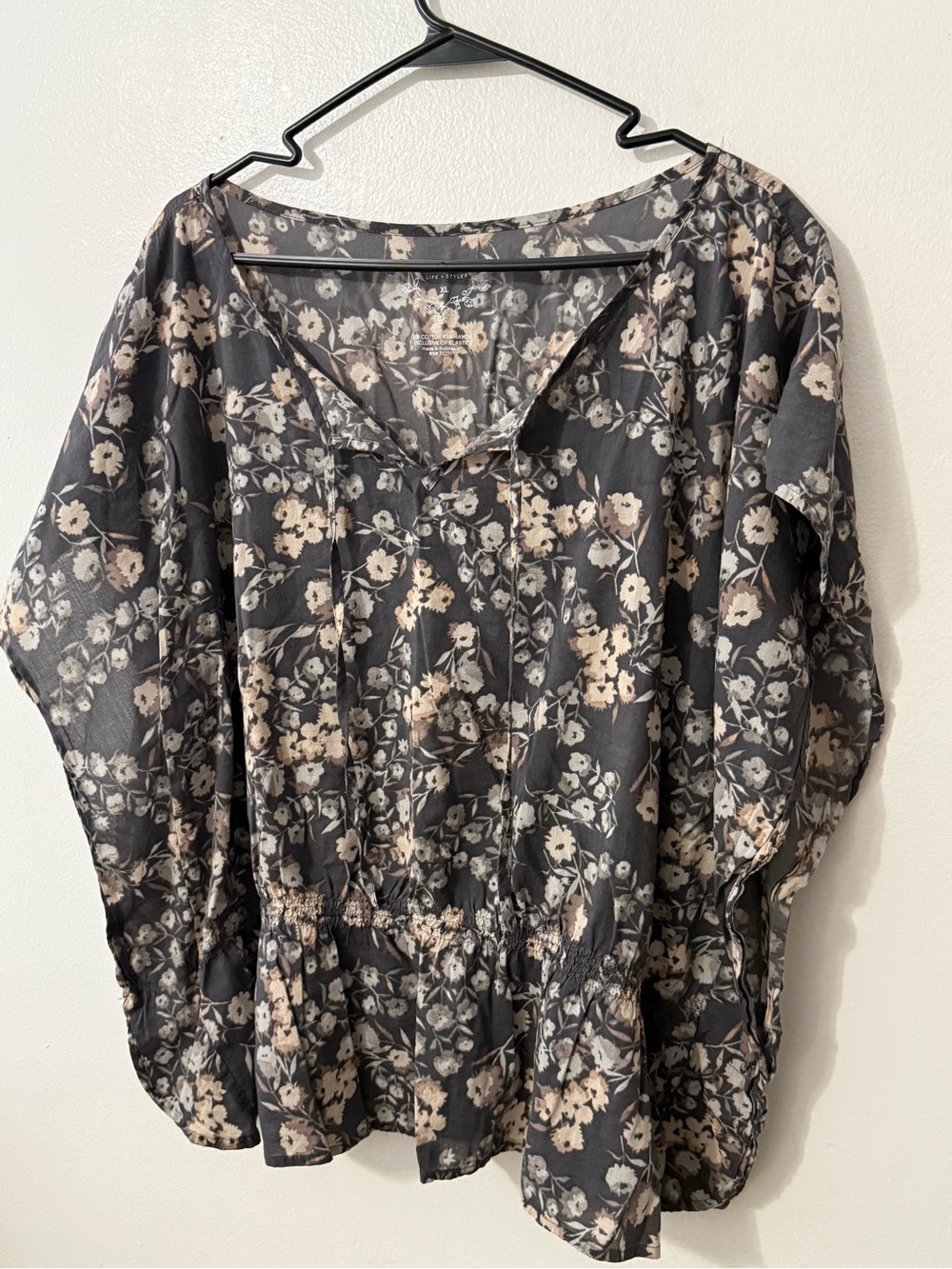 Sonoma Black Floral V‑Neck Peasant Blouse